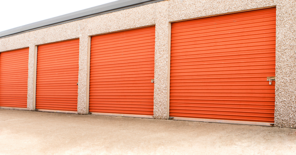 Cooled and heated storage units